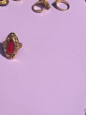 Vintage "Oval" Ring -Red
