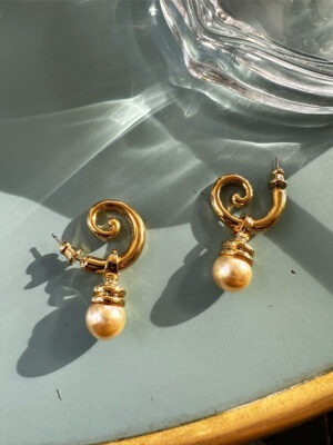 Bijou Du Jour "Rue Des Tournelles" Vintage Earrings