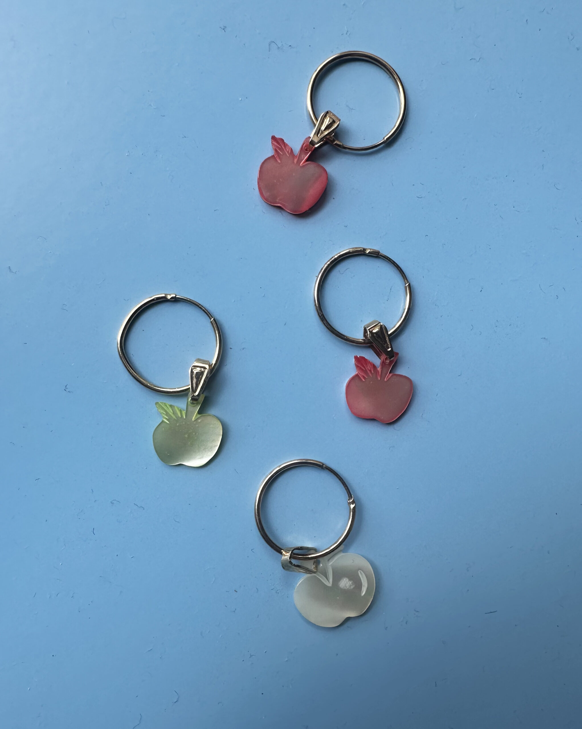 "Madreperlina" Solo Earring- Petite Pomme