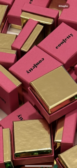 Add "Confetty Gift Box" to your small bijoux