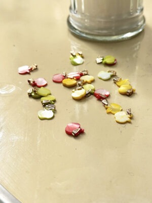 "Madreperlina" -Petite Pomme Vintage Charm