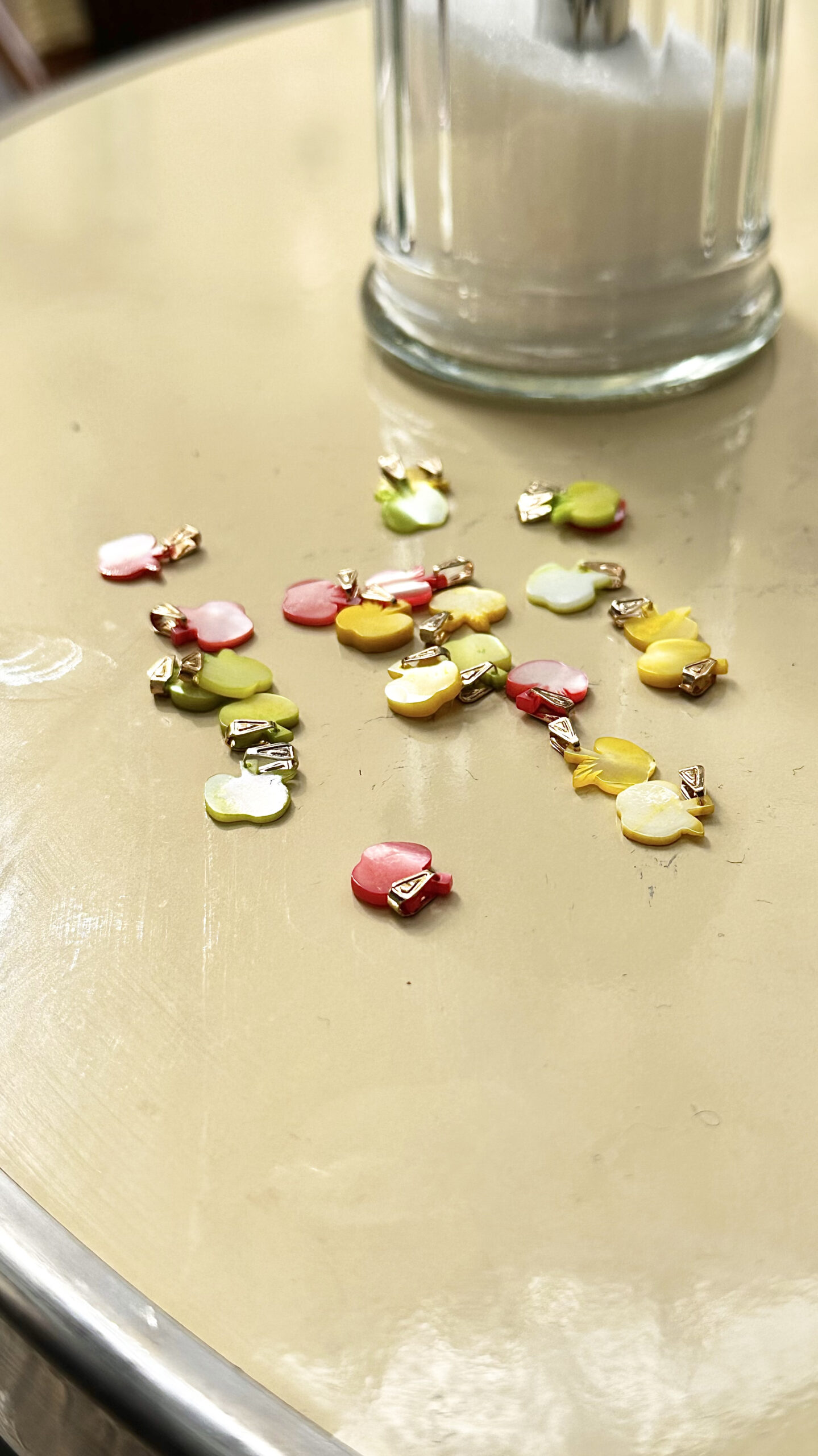 "Madreperlina" -Petite Pomme Vintage Charm