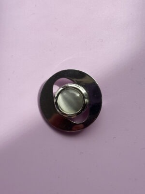 "Œil " Vintage Brooch