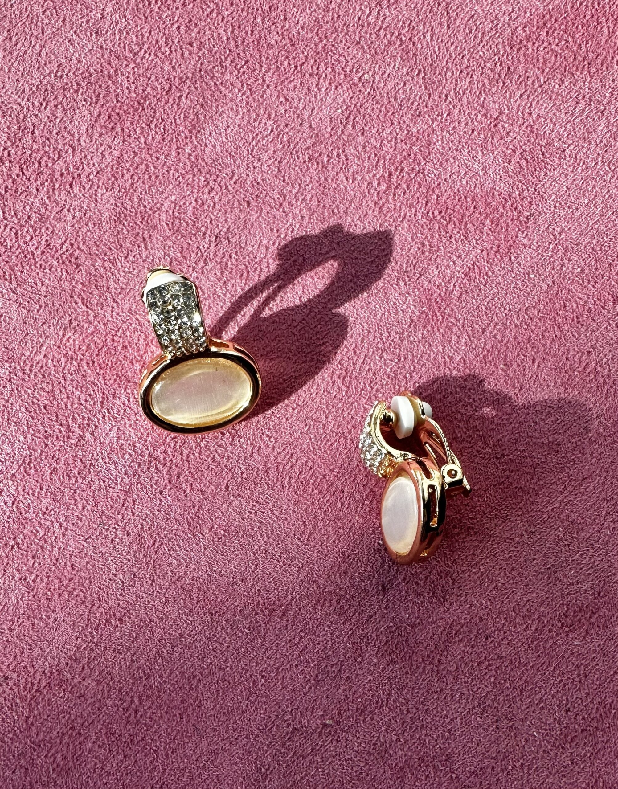 "Chic" Vintage Earrings