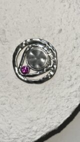 "Y2" Vintage Brooch