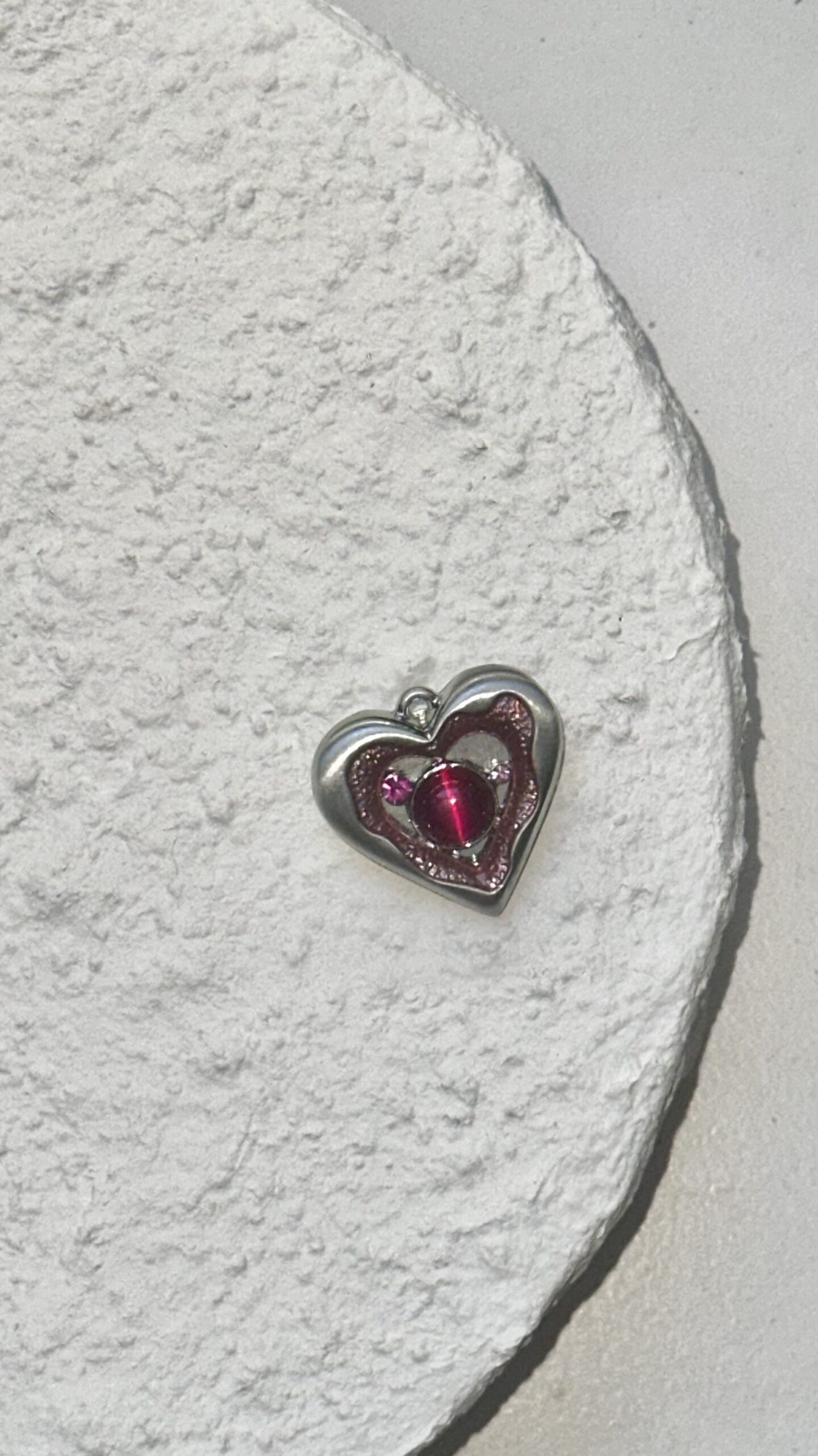 "Petit Cœur" Vintage Brooch -