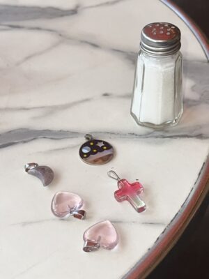 "Fantaisie" Vintage Charms
